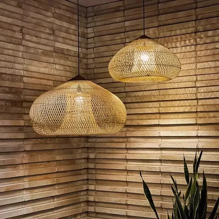 Lampe à suspension japonaise en rotin Wabi-Sabi